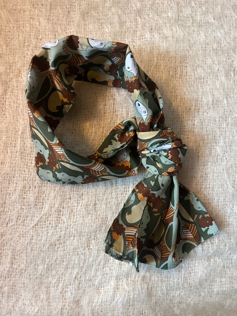 Vintage 1970s Novelty Print Scarf Art Nouveau Graphic Scarf